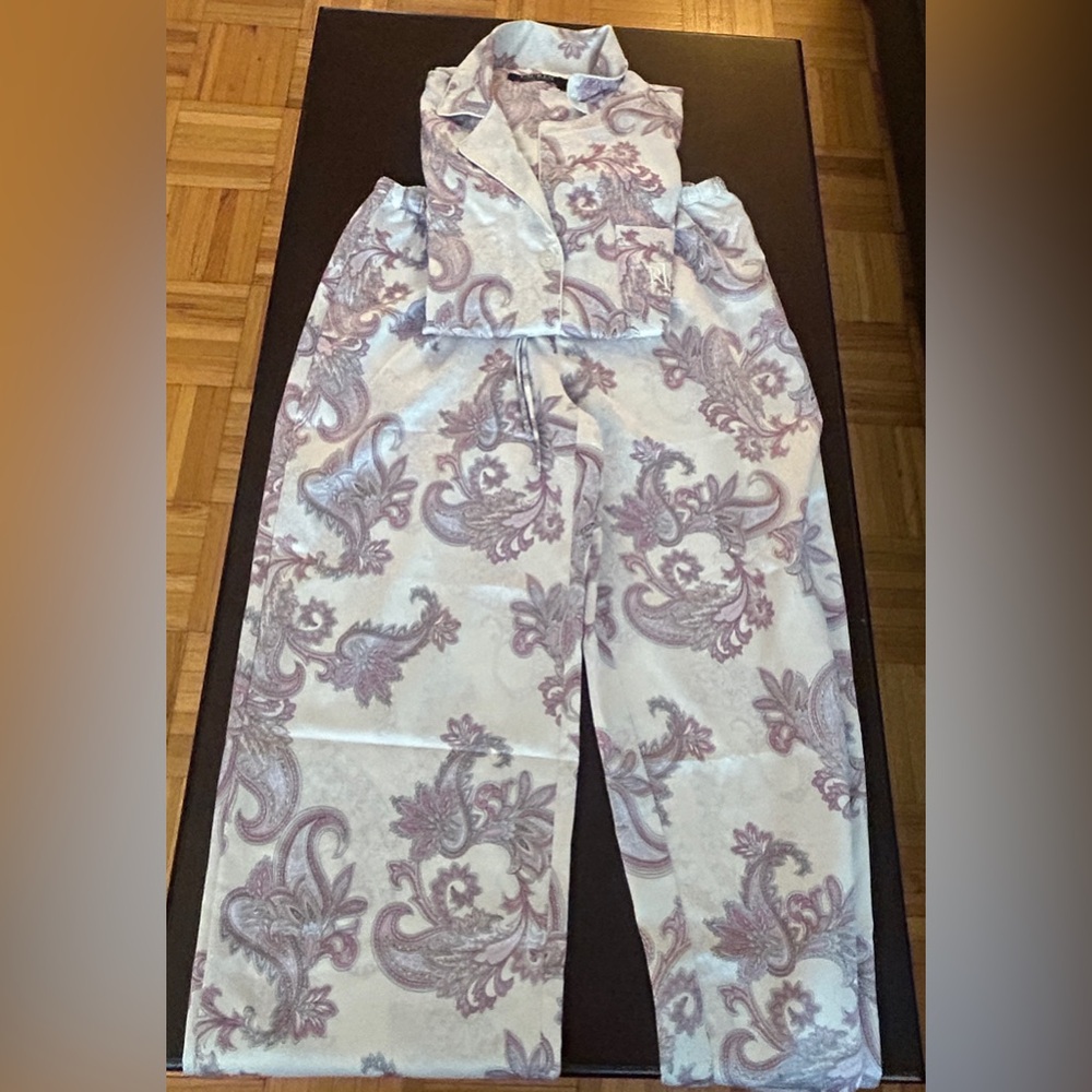 Women's Ralph Lauren monogrammed paisley pajamas - Cream & Lavender